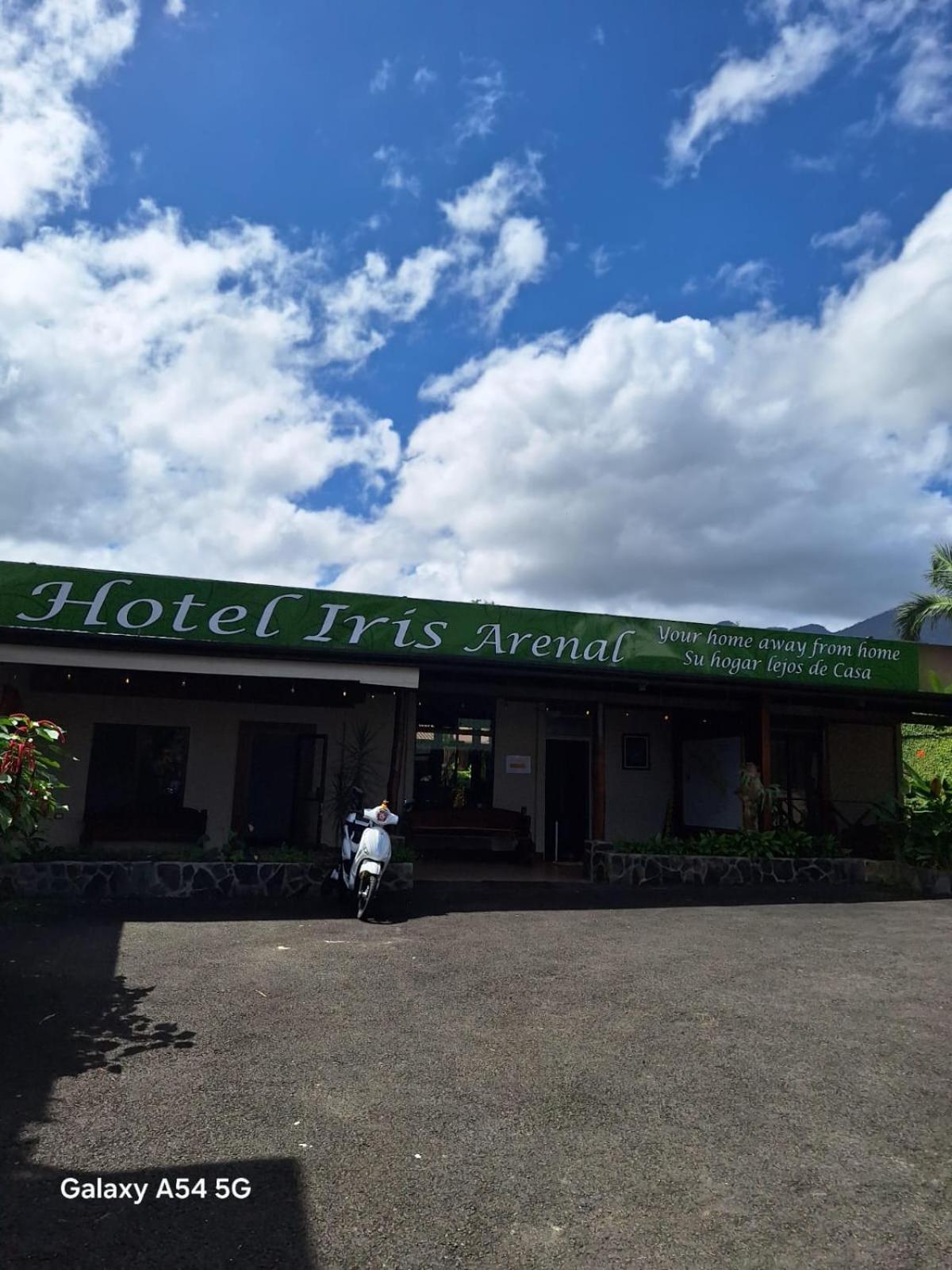 Hotel Iris Arenal La Fortuna 外观 照片