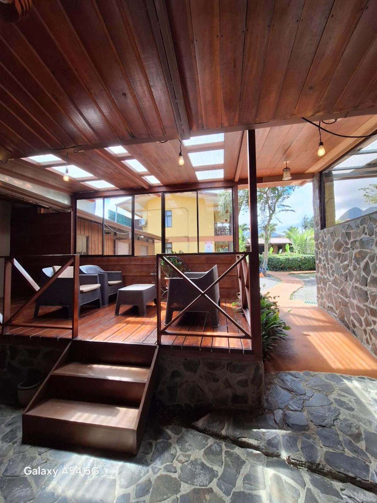 Hotel Iris Arenal La Fortuna 外观 照片